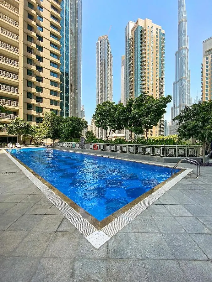 アパート ドバイSophisticated 1Bd W Incredible Burj Khalifa Viewsアパートメント アラブ首長国連邦